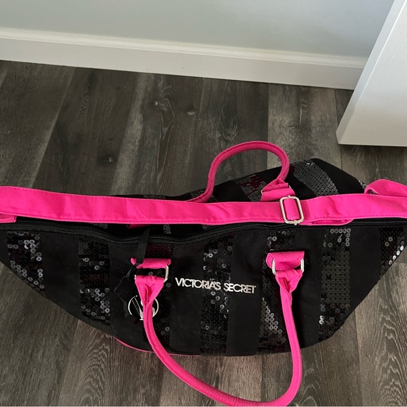 Victoria Secret Tote - Picture 5 of 9